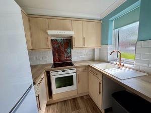 Kitchen- click for photo gallery